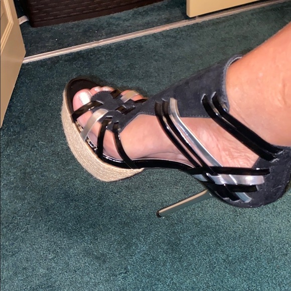 Black and silver scrappy platforms - Picture 3 of 11
